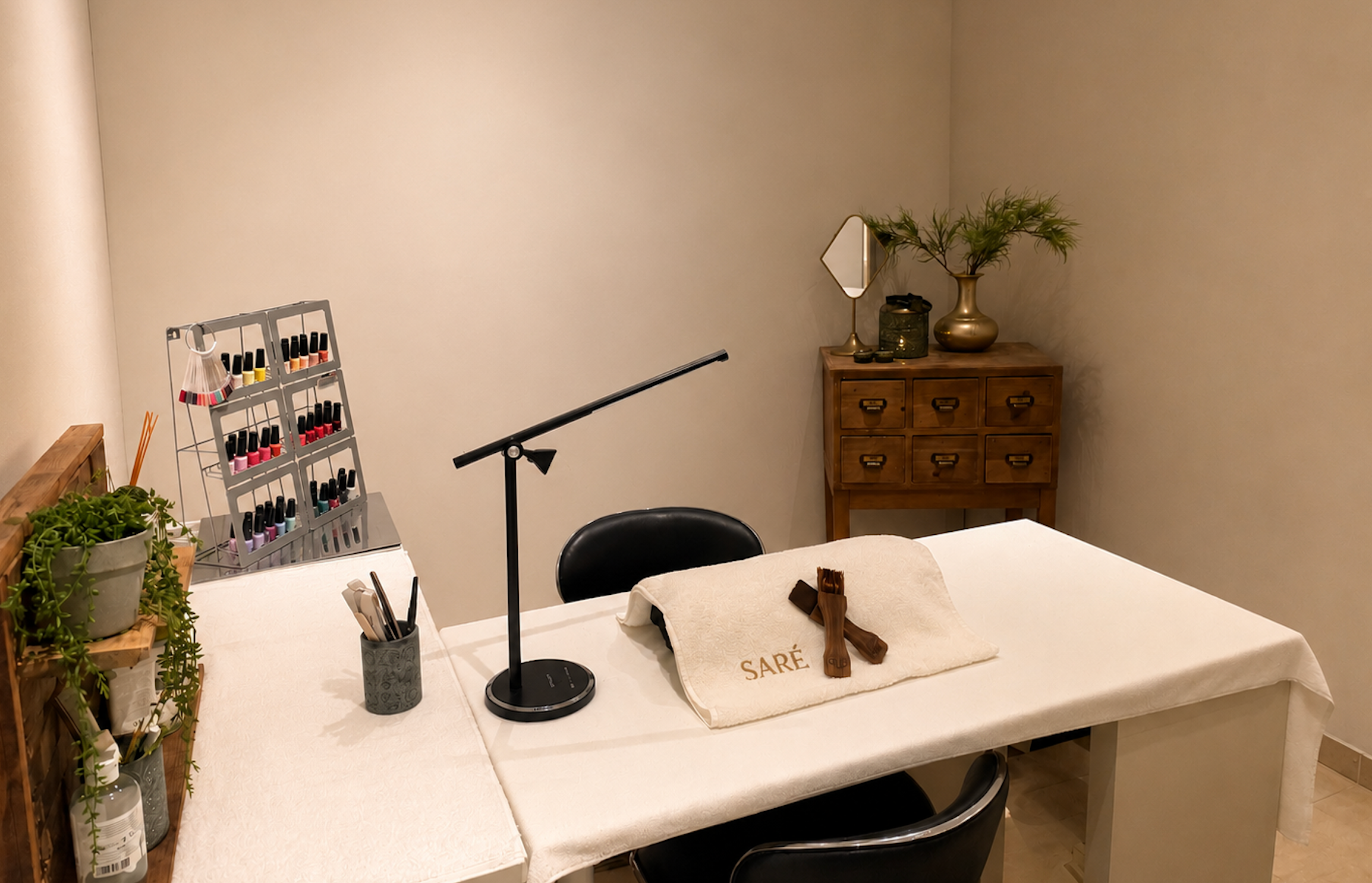 Sare_Wellness_Manicure